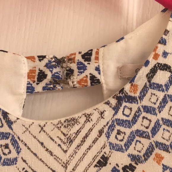 Urban Outfitters Sun Dress with Keyhole Back - XS - Picture 4 of 6